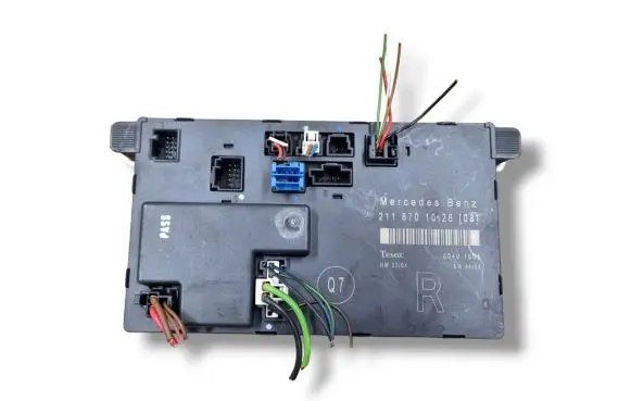 Mercedes-Benz E W211 Door control unit/module 2118701026