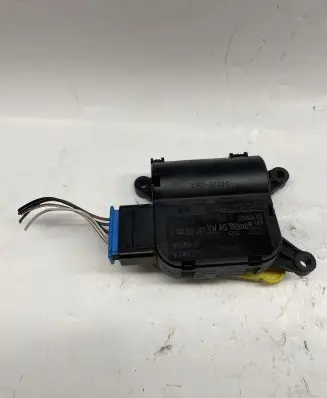 Seat Toledo III (5P) A/C air flow flap actuator/motor 0132801342