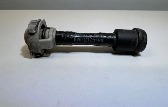 Audi A4 S4 B9 Engine coolant pipe/hose 8w0121081BK
