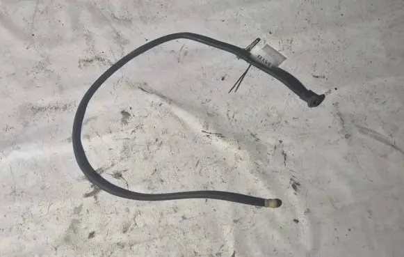 Audi Q7 4L Engine coolant pipe/hose 8e0877242