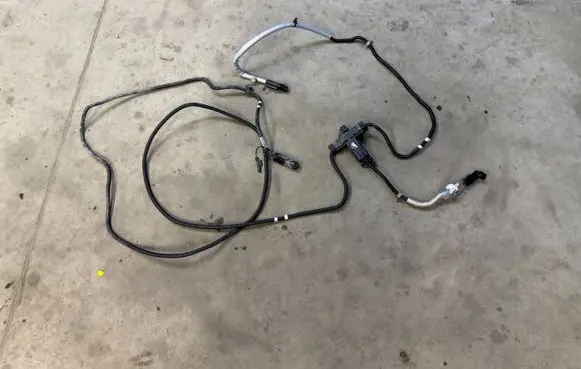 BMW X3 G01 AdBlue supply pipe 7498851 16197498851