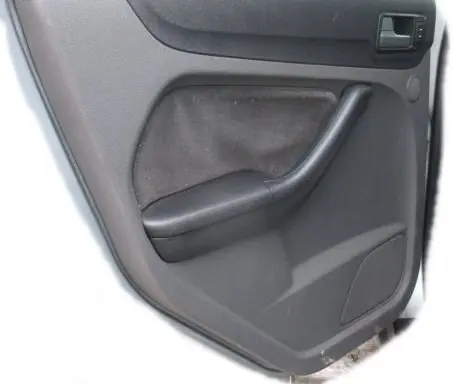 Ford Focus Coupe rear side trim panel 