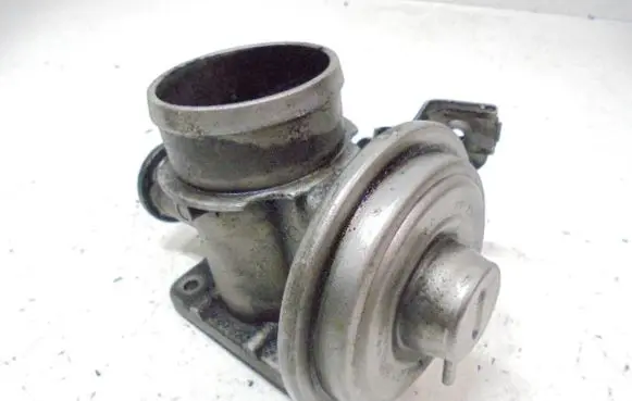 BMW 3 E36 EGR valve 778545204