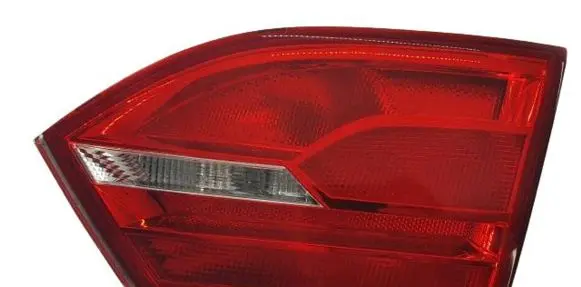 Volkswagen Jetta VI Tailgate rear/tail lights 5c6945260a-4car