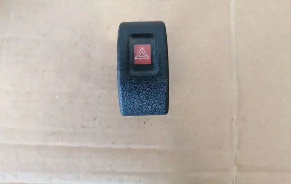 Opel Astra G Hazard light switch 90565714 90494406