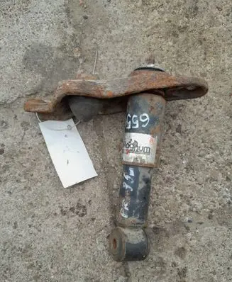 Volkswagen Transporter - Caravelle T4 Front shock absorber/damper