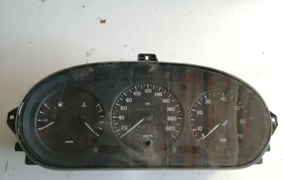 Renault Megane I Speedometer (instrument cluster) 7700839644