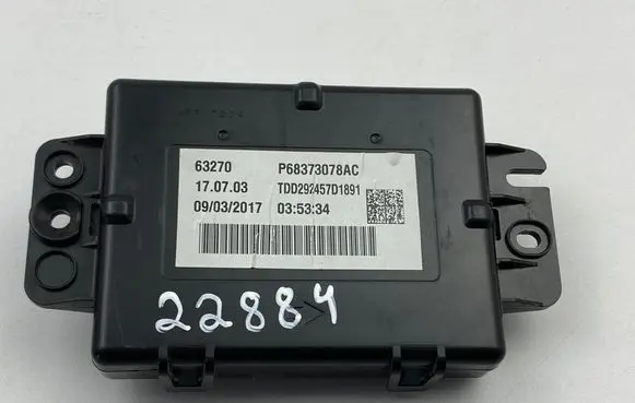 Chrysler Pacifica Air conditioning/heating control unit 63270 P68373078AC TDD292457D1891