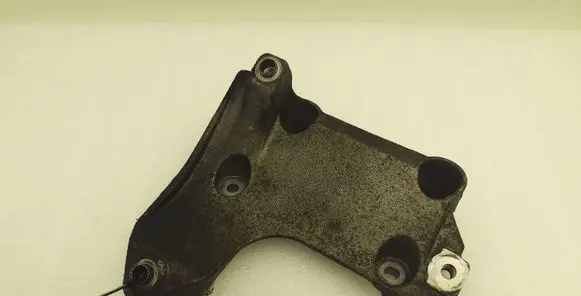 BMW 3 E90 E91 A/C compressor mount bracket 7505980 64557505980