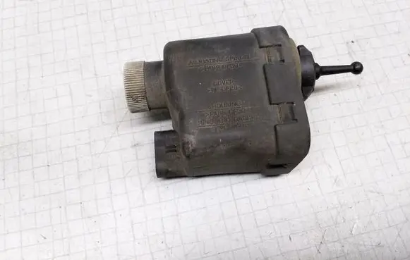 Saab 900 Headlight level adjustment motor 