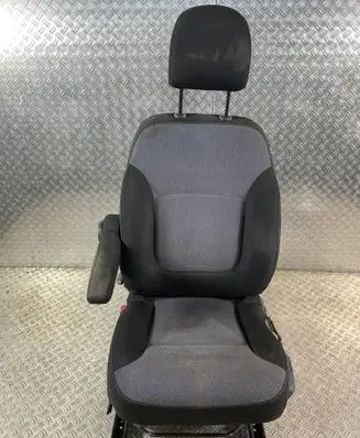 Opel Vivaro Front driver seat 