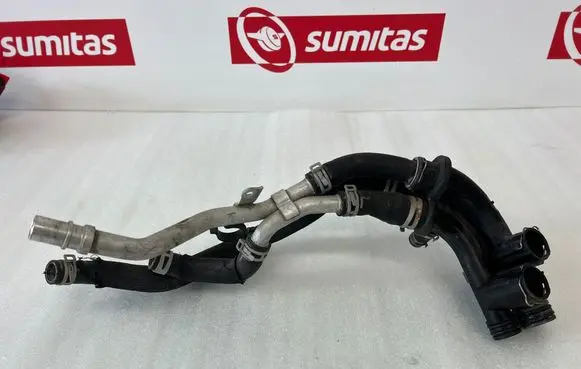 Engine coolant pipe/hose