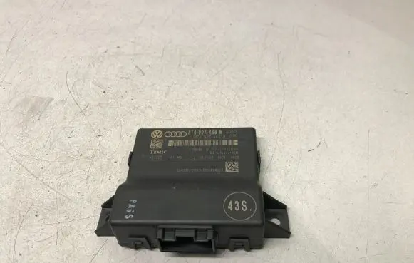 Audi A4 S4 B8 8K Gateway control module 8T0907468M 8T0907468H