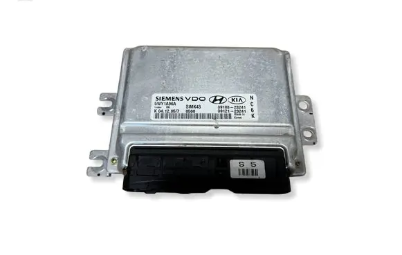 KIA Sportage Engine control unit/module ECU 3912123241 3910323241 5WY1A96A