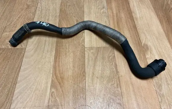 Opel Zafira A Engine coolant pipe/hose 24437333 000041721MA