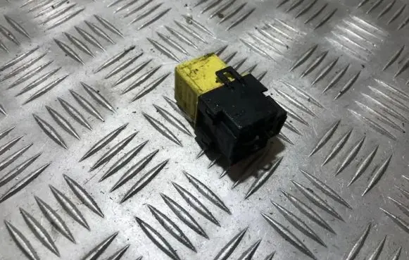 Land Rover Freelander Other relay v23134b52x127 v23134-b52-x127
