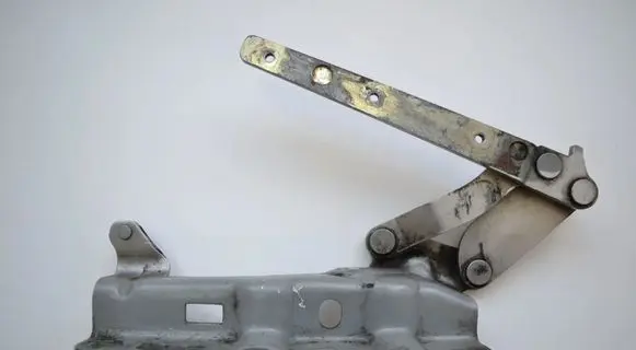 BMW 2 F22 F23 Engine bonnet/hood hinges A2038800328
