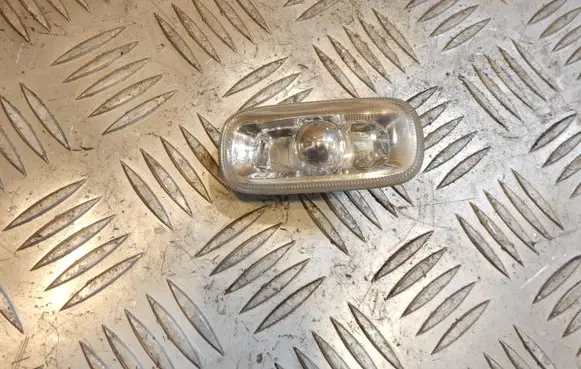 Audi A4 S4 B7 8E 8H Front fender indicator light 8E0949127 3771