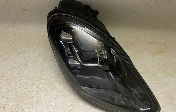 Headlight/headlamp