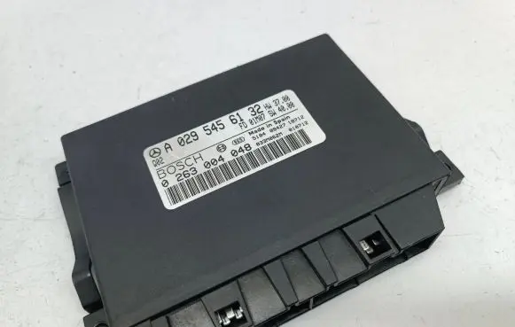 Mercedes-Benz S W220 Parking PDC control unit/module A0295456132 033M062M 0263004048