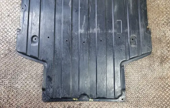 Mercedes-Benz EQS V297 Engine splash shield/under tray A2975245200