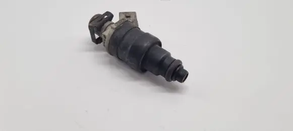 Audi A4 S4 B5 8D Fuel injector 078133551N