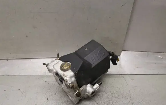 Mercedes-Benz C W202 ABS Pump 0265200043