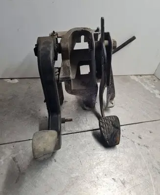 Volkswagen II LT Pedal assembly A9012902016 A9012901916 A9012902416