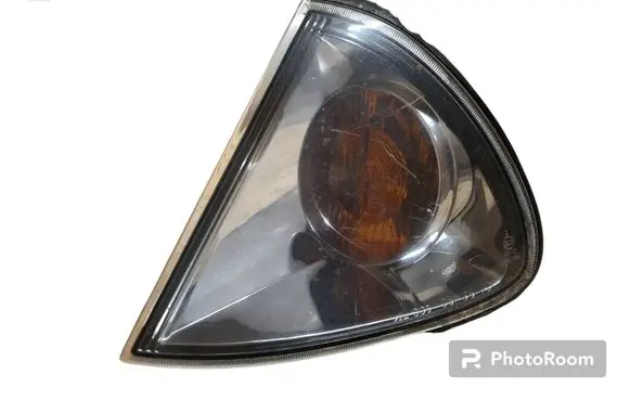 Toyota Avensis T220 Front indicator light 8152005030