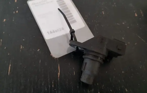 Renault Trafic II (X83) Crankshaft position sensor 8200038472