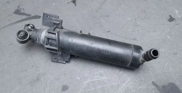 Audi A5 8T 8F Headlight washer spray nozzle 8T0955101B A2C53404708