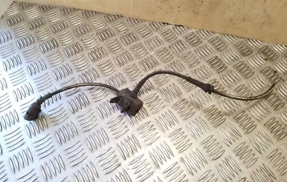 Skoda Superb B6 (3T) Rear ABS sensor wiring 