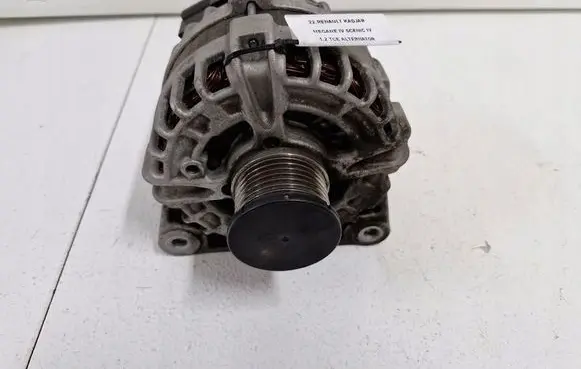 Renault Kadjar Generator/alternator 231004BE0B-F
