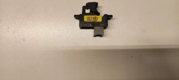 Hyundai i20 (GB IB) Electric window control switch