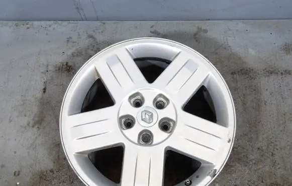 R18 alloy rim