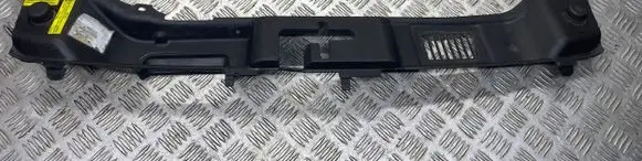 Volvo S40 Radiator trim 30716338 30716339