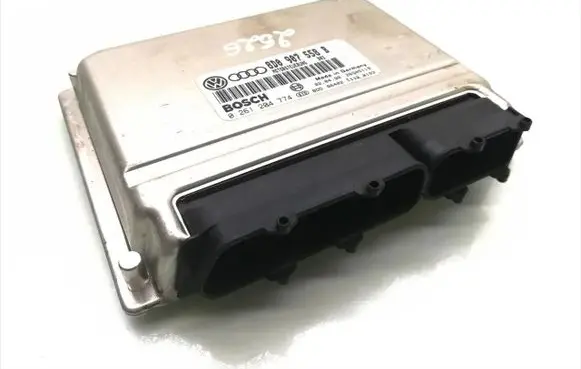 Audi A4 S4 B5 8D Engine control unit/module 8D0907558B 0261204774 26SA5119