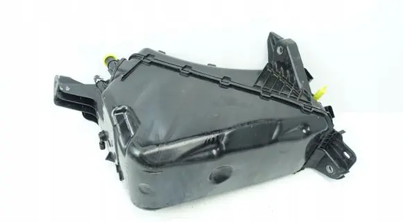Volkswagen Caddy AdBlue liquid reservoir 5R3131877C