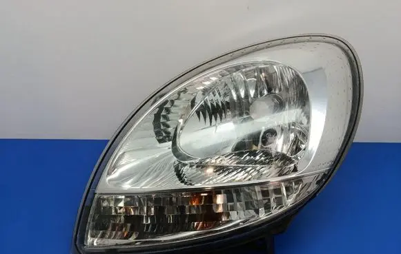 Renault Kangoo I Headlight/headlamp 7701069086