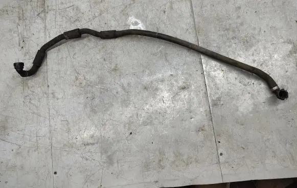 BMW X5 E70 Engine coolant pipe/hose