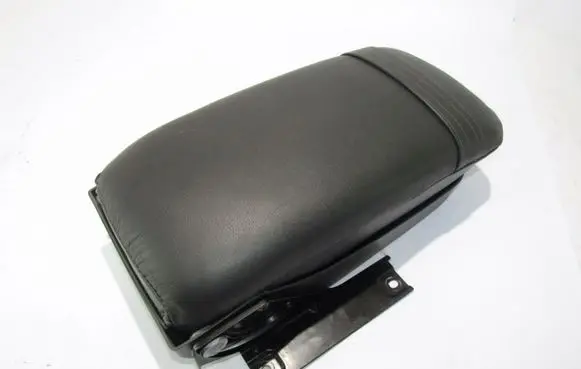 Volvo C70 Armrest