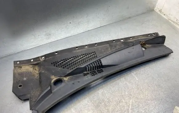 KIA Sorento Wiper trim 861513E000