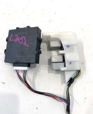 Toyota Avensis T270 Parking PDC control unit/module 8984005021 E1035350 0911302631