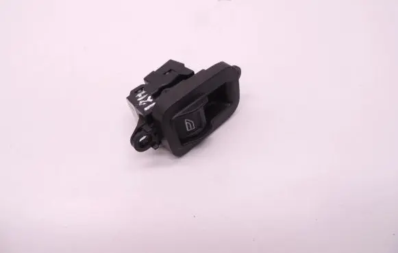 Volvo XC60 Electric window control switch 30773978 D121