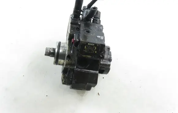 Toyota Yaris Fuel injection high pressure pump 0445010047 2210033010