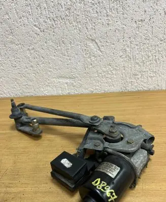 Mercedes-Benz A W168 Wiper motor A1688200242 D8967