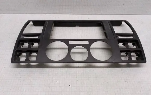Volkswagen Transporter - Caravelle T5 Radio/GPS head unit trim 7H0857237