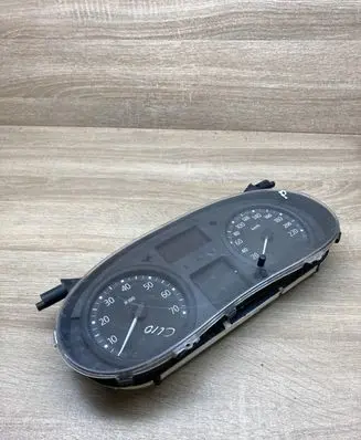 Renault Clio II Speedometer (instrument cluster) 8200276525A