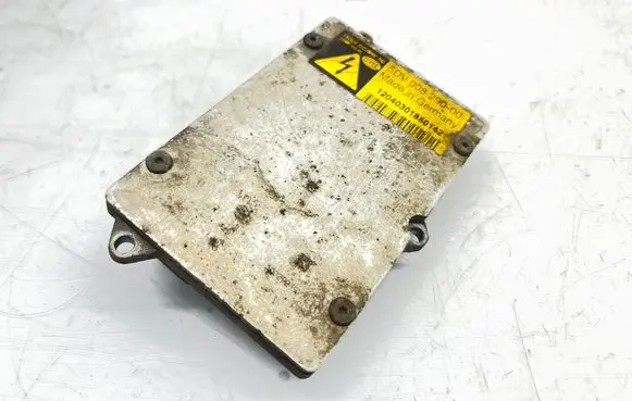 Mercedes-Benz E W211 Headlight ballast module Xenon 5DV00829000