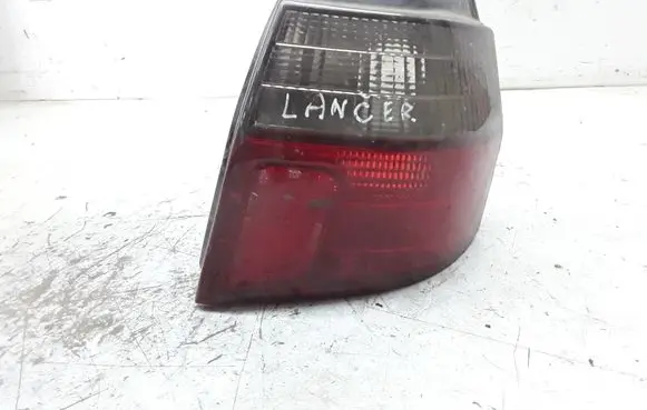 Mitsubishi Galant Rear/tail lights 22087201